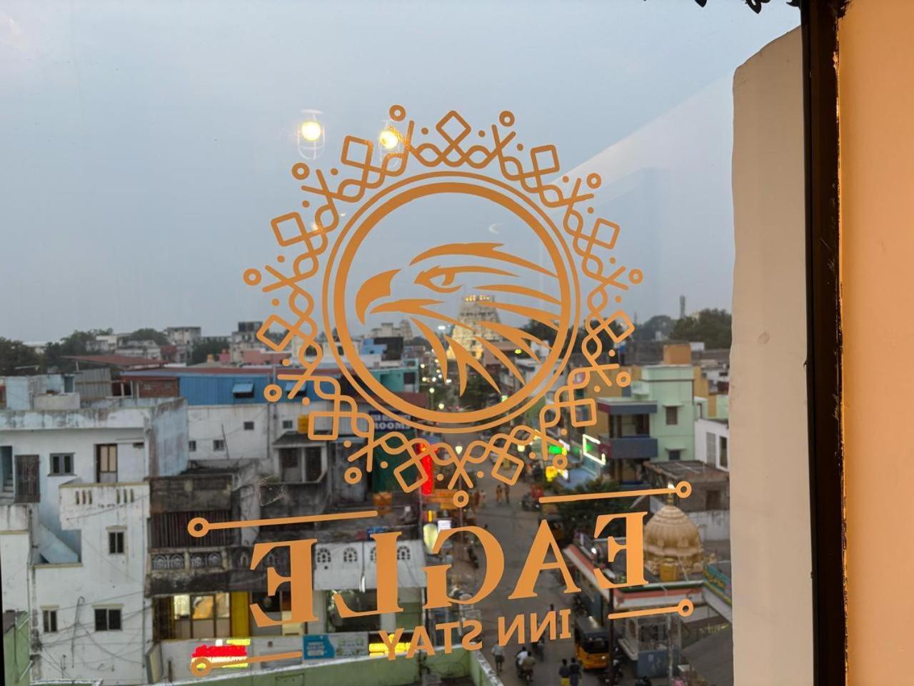 Eagle Inn Stay カーンチープラム エクステリア 写真